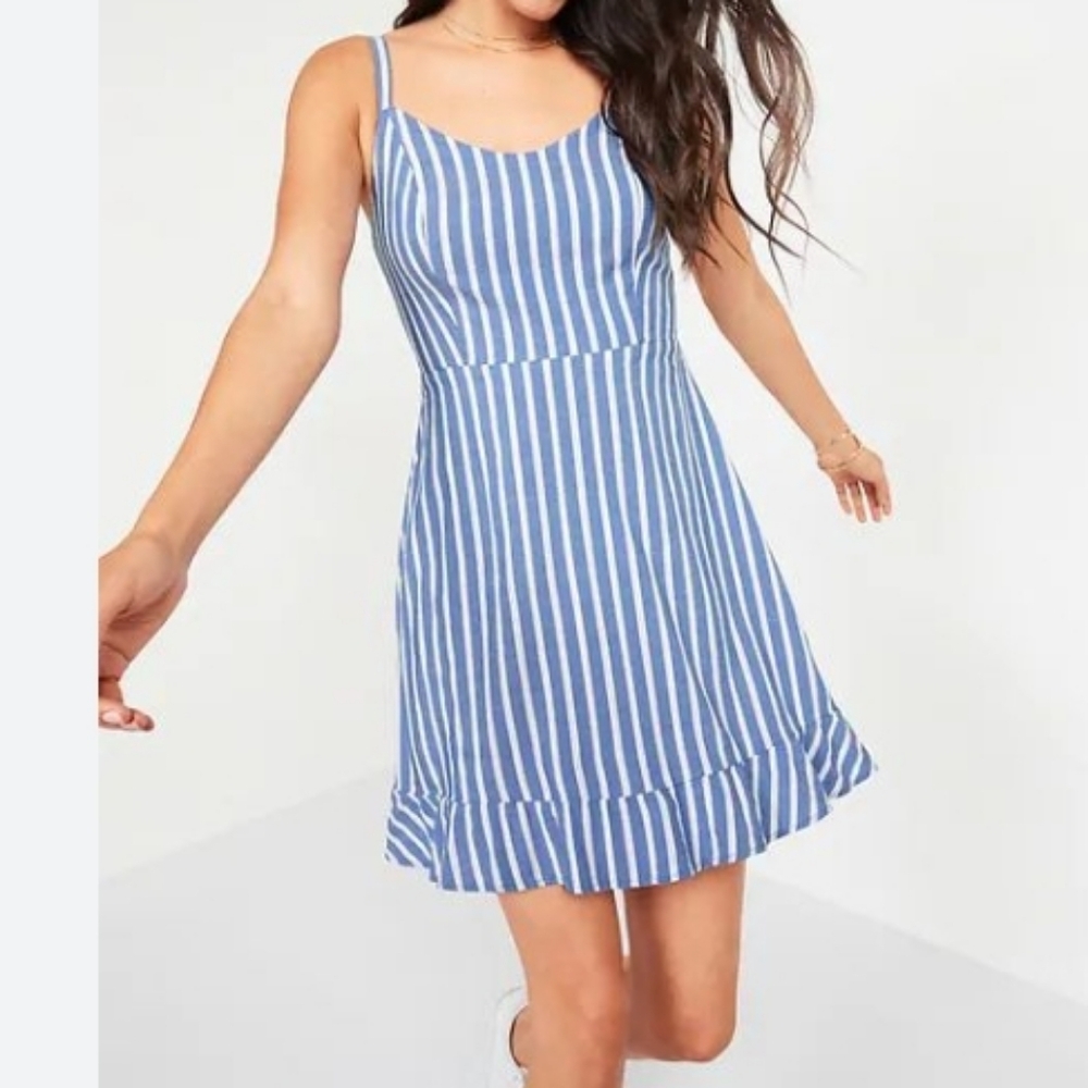 Blue Striped Sleeveless Dress. Size: Medium